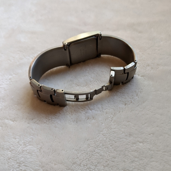 Titanium rectangle face watch - Picture 3 of 4
